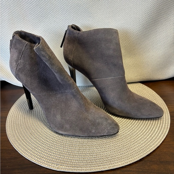 French Connection charcoal gray suede bootie with branded charm zipper on back. - Picture 1 of 4